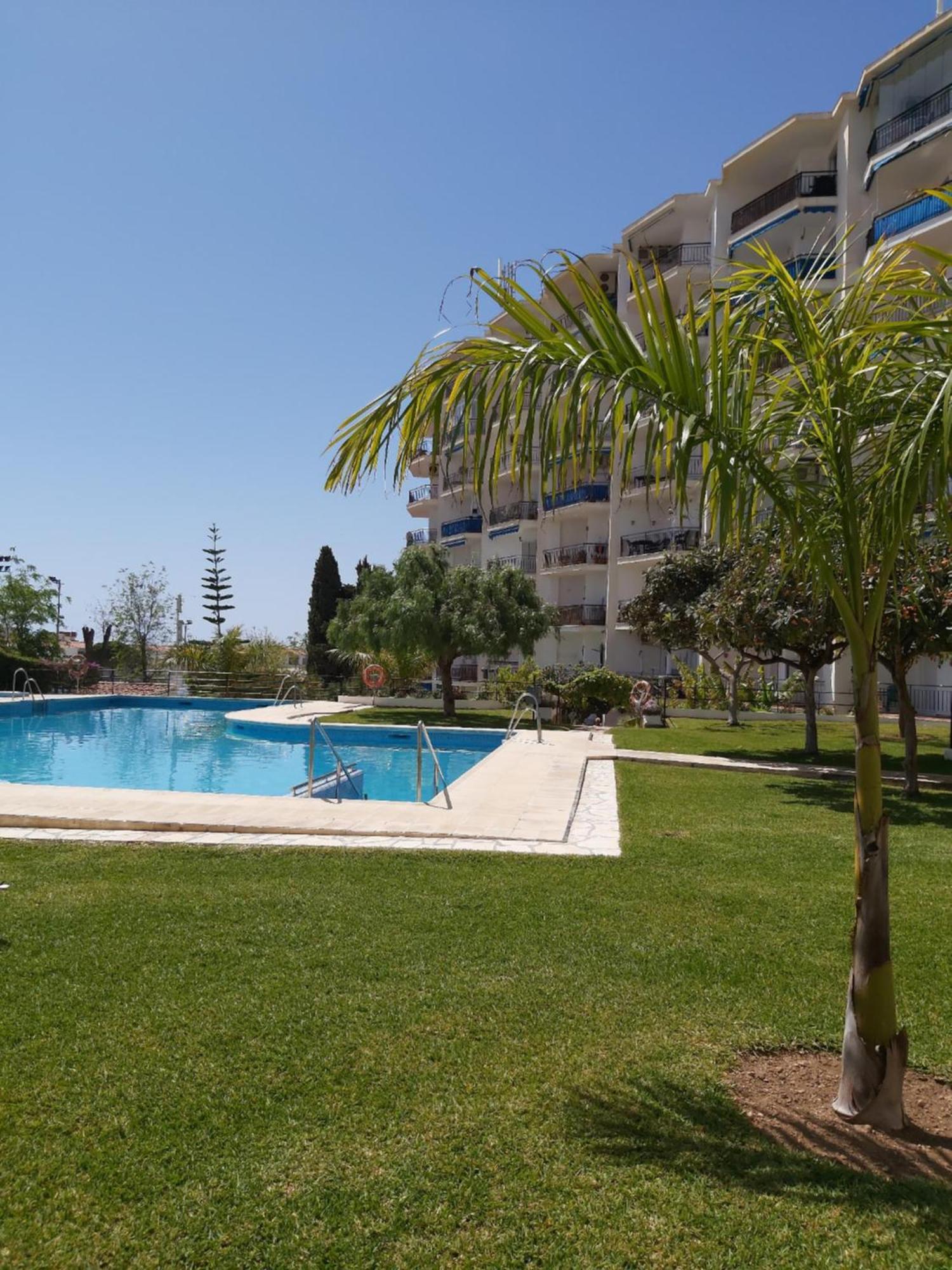 Apartamento La Casa Del Abuelo Nerja Exterior photo